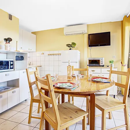 Les Coraux-3 By Interhome Apartment